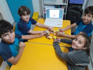 Atividades extracurriculares - Robótica